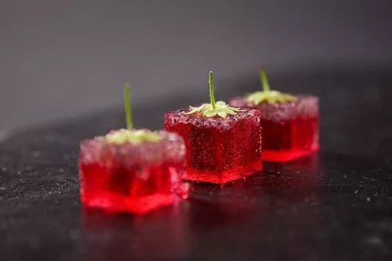 对于年轻食客,如何才能撩动他们的心呢?(图9)